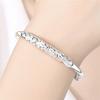 Pulsera de Pavo Real Pulsera de Cobre Plateado en Relieve Moda Joven Pulsera de Pavo Real Push-pull Moda Flor Quemada Pulsera de Seda