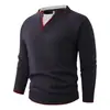 Novidades de outono e inverno transfronteiriças: Suéter pullover masculino de gola redonda, estilo duas peças, uma blusa de malha tendência e casual com design color-blocking para jovens homens