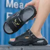 Sandalias de meter para hombre 2026 verano outdoor sandalias juveniles con una sensación cómoda para caminar, adecuadas tanto para uso exterior como de playa