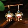 Libro Rojo recomienda Aretes de Jade Imitación Chapados en Oro Método Antiguo Flor de Peonía Abierto Ruyi Candado Ping An Aretes Antiguos con Borla