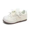 Sapatos de Princesa com Laço de Renda para Meninas Primavera/Verão 2026 Tênis Macios para Bebês Sapatos de Caminhada da Moda para Crianças