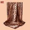Novo Lenço Quadrado Estampado Versátil 2025 com 90 Cores, Estampa de Leopardo em Cetim para Proteção Solar, Lenço de Seda para Cabeça, Decoração, Lenço