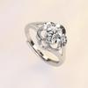 Comercio electrónico transfronterizo Europa y Estados Unidos Pulsera de temperamento simple de seis garras Super flash Anillo de circón grande Simulación Anillo de diamantes Joyería al por mayor