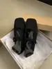 Estilo Coreano Puntera Cuadrada Felpa Fina Corte Bajo Ropa Exterior Otoño e Invierno Moda de Lana Zapatos de Algodón Mary Janes Zapatos de Mujer Versátiles Más Vendidos Negro