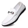 Novos Sapatos Casuais Masculinos de Primavera, Sapatos de Couro de Negócios Estilo Britânico Moderno, Sapatos de Trabalho Slip-On, Sapatos Masculinos