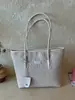 Bolsa Tote Grande com Relevo para Mulheres 2026 Nova Tendência Moda Versátil Bolsa de Ombro Textura de Alta Qualidade Bolsa Grande para o Dia a Dia