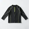 Moletom forrado com fleece para meninos, novo estilo outono e inverno, jaqueta esportiva moderna de manga comprida para crianças, blusa com gola alta parcial para meninas e estudantes