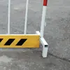 Barreras Temporales de Carretera, Cercas Móviles, Barreras de Seguridad Vial, Barreras Temporales para Autopistas Transfronterizas en Stock