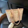 Bolsa Tote de Grande Capacidade, Simples e Versátil, Bolsa de Mão para o Dia a Dia e Trabalho para Mulheres, Nova Bolsa de Ombro Retro Outono 2025