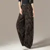 Jeans de mujer de alta gama hechos a medida con estampado de leopardo retro, otoño 2026, de cintura alta, adelgazantes, estampados, con una caída moderna
