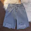 Pantalones de Cinco Puntos de Mezclilla Rasgada Diseñados para Mujer 2023 Nuevo Verano Pantalones Rectos Medianos Cortos de Pierna Ancha