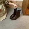 Encuentro de Primera Temporada Versión Coreana Botas Skinny con Cremallera Trasera Retro para Mujer 2026 Otoño Nuevo Estilo Elegantes Botas de Tobillo de Caballero con Punta