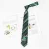 Gravata Borboleta Jk Gravata Borboleta Acessórios de Camisa Estilo Universitário Japonês Mão Feminina Gravata Verde Listra Preguiçosa Grátis