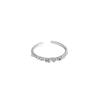 Anillo de diseño de nicho con combinación de colores avanzada para mujer, con circonita en forma de corazón, ajuste de apertura, ligero y lujoso, combinable con todo.