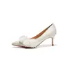9169E-237 Scarpins de salto agulha bico fino tridimensionais florais estilo francês, sapatos de noiva, sapatos formais para mulheres
