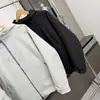 Estilo funcional urbano exterior asequible, nueva colección otoño/invierno, chaqueta softshell con capucha de corte 3D para hombre