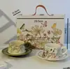 Juego de Taza y Platillo de Café Floral de Lujo Ligero, Taza de Desayuno Cerámica Creativa de Alto Valor Dos Tazas Dos Platillos, Regalo Promocional al por Mayor