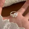 Anillo Pequeño de Gardenia Fresca en Plata de Ley S925 para Mujer, Diseño Abierto Ajustable, Anillo Versátil de Dedo Índice de Lujo de Gama Alta de Nicho