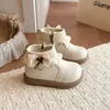 Botas de Felpa Cálidas de Cuero para Niñas Otoño Invierno Nuevas Botas Cortas de Princesa Estilo Lindo Infantil Versátiles Botas de Algodón Suela Suave Botas Antideslizantes
