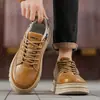 Zapatos de hombre con plataforma gruesa para aumentar la altura, nuevas zapatillas casuales versátiles de moda otoño 2026, zapatos de trabajo para deportes al aire libre