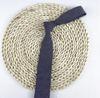 Gravata Feminina Algodão e Linho Retrô Casual Britânica Versátil Masculina Estilo Preppy Literária Cor Lisa Versão Estreita Amarrada à Mão Preto Vinho