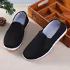 Venda Direta Embalada de Sapatos de Pano Tradicionais de Pequim para Homens, Atacado para Meia-Idade e Idosos, Sapatos de Pano Pretos Tradicionais para Homens com Solas de Borracha, Sapatos de Calçar