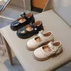 Zapatos de Niña Zapatos Nuevos de Princesa para Niños Zapatos de Cuero Pequeños 2025 Nuevo Otoño Encaje Zapatos Sencillos Negros Individuales para Bebés