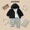 Conjunto Infantil de Três Peças Outono 2026: Conjunto de Jaqueta com Capuz, Camiseta de Manga Longa e Jeans Wide Leg Estampado