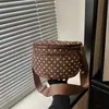 Bolsa de Cintura de Bolinhas da Moda para Comércio Exterior 2026 Nova Bolsa de Peito em Formato de Concha Leve Tendência Estudantil Casual Transversal de Ombro Único