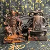 Nezha, o Terceiro Príncipe, É Atingido por um Raio e Esculpido em Madeira de Jujuba. a Casa é Esculpida com uma Miniatura do Príncipe para Atrair Riqueza. o Príncipe é o Marechal do Altar do Meio