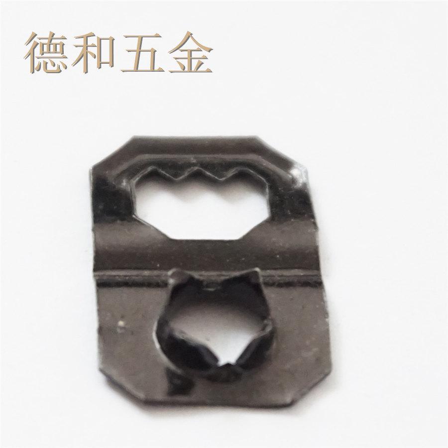 黑黑