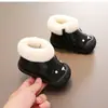 Zapatos de invierno para niños, felpa gruesa, cálidos, suela suave, dibujos animados, estilo nuevo, 1-3.5 años, botines súper lindos para bebé, modernos