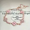 Pulsera Deslizante de Concha Rosa Flor de Cuatro Hojas Circonita para Mujer con Diseño Hueco, Joyería de Mano Exquisita y de Lujo Ligero al por Mayor