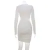 Vestido Corto de Color Sólido de Alta Gama, Moderno, con Diseño Fruncido Ajustado y Huecos, Estilo Socialité Europeo y Americano, Nuevo, para 2026