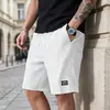 Shorts Casuais Masculinos de Waffle para o Verão Cordão Cintura Elástica Soltos Calças de Praia Bolso Patch Calças de Cinco Pontos