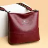 Bolsa Saco Feminina 2023 Nova Bolsa de Ombro Transversal Feminina de Couro Macio Simples Versátil Bolsa de Grande Capacidade para Meia-Idade e Idosos Tendência