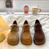 Sapatos de algodão com sola grossa, que aumentam a altura e forro de fleece para mulheres, nova coleção outono/inverno 2026, mocassins casuais de cadarço retrô para mulheres baixinhas