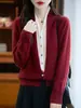 Tricô Falso de Duas Peças com Gola V 100% Lã Pura para Mulheres Outono e Inverno Tricô Retrô Estilo Preguiçoso Jaqueta Fornecimento Direto da Fábrica