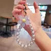Lanyard Corto para Teléfono con Cuentas Redondas Hechas a Mano, Colgante de Flor Estilo Ins, Correa Anti-Pérdida para Mujer, Pulsera