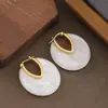 Moda Transfronteriza Exquisitos y Elegantes Brazaletes para Oreja y Pendientes de Resina Estilo Resort, Lujo Ligero, Sensación de Alta Gama, Pendientes Simples y Elegantes al por Mayor