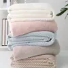 Toalla de Baño de Rejilla de Piña al por Mayor de Comercio Exterior para Uso en el Hogar, Estilo Pareja, Bata de Baño para Adultos, Felpa de Coral, Absorbente, Toalla de Baño Grande Engrosada
