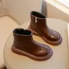 Botas Martin Femininas 2025 Outono/Inverno Novo Estilo Botas Infantis Elegantes Botas Curtas Pretas Botas Individuais Primavera/Outono
