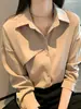 Camisa branca feminina, novo design outono 2026, corte solto, adequada para sobreposição, top camisa branca elegante e maduro estilo francês