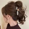 Pinza de garra grande de perlas de 15 cm para mujer, sensación de lujo ligero y de alta gama, estilo coreano, añade volumen al cabello, accesorio para el cabello versátil