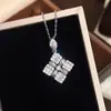 Xiaohongshu Nuevo Copo de Nieve Completo Diamante Prisma Trébol de Cuatro Hojas Colgante Nicho Moda Lujo Ligero Sentido del Diseño Versátil Cadena para Clavícula