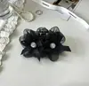 Grampo de cabelo elegante e luxuoso com flor de rede e laço de pérola para mulheres, grampo de cabelo, presilha de cabelo, presilha de tubarão