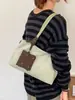Bolsa de mano retro de comercio electrónico transfronterizo para mujer, bolsa nueva de alta calidad, moda para ir al trabajo, gran capacidad, bandolera individual para el hombro, moderna