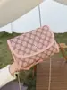 Bolso de Mujer para Comercio Exterior Transfronterizo, Bolso Cuadrado Pequeño con Estampado de Trébol de Cuatro Hojas Retro, Moderno, Fresco y Dulce, Bolso Cruzado con Cadena Metálica para Mujer