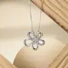 Collar de Flor Grande Plata S925 Flor de Cinco Pétalos Caléndula Flor Hueca Lisa Cadena para Clavícula Estilo Europeo y Americano Declaración
