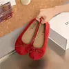Zapatos planos slip-on versátiles de boca poco profunda 2026 estilo plano con lazo de fondo plano verano nuevo hada francesa retro zapatos planos